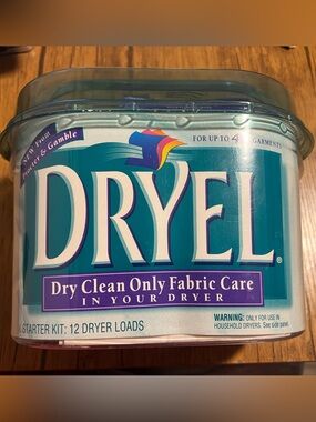 VTG Dryel At Home Dryer Dry Cleaner Starter Kit - Open Box, ONLY 9 packets!